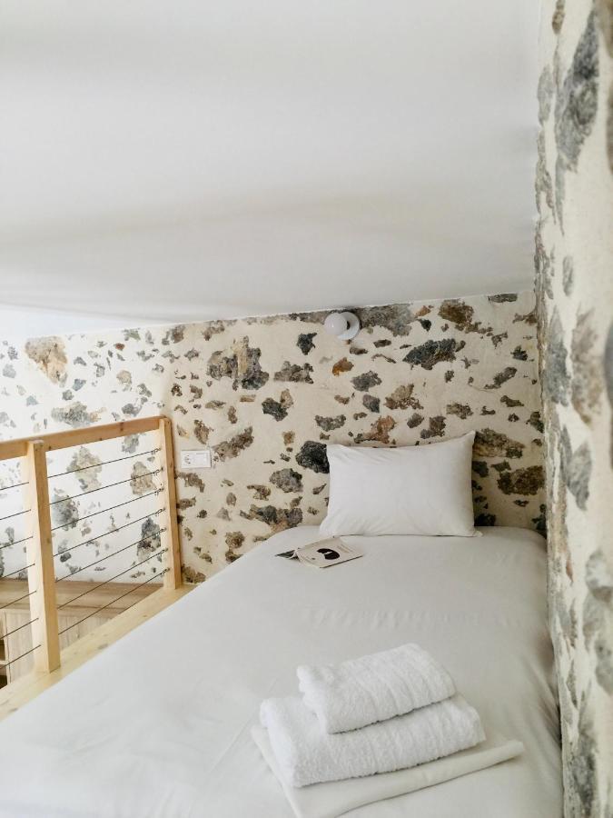 Mirthia Apartments Плакіас Екстер'єр фото