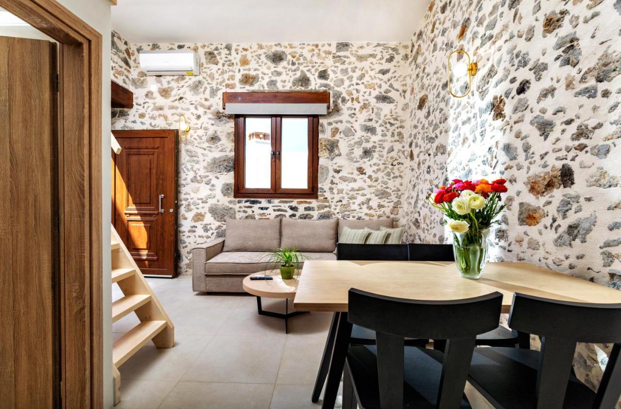 Mirthia Apartments Плакіас Екстер'єр фото